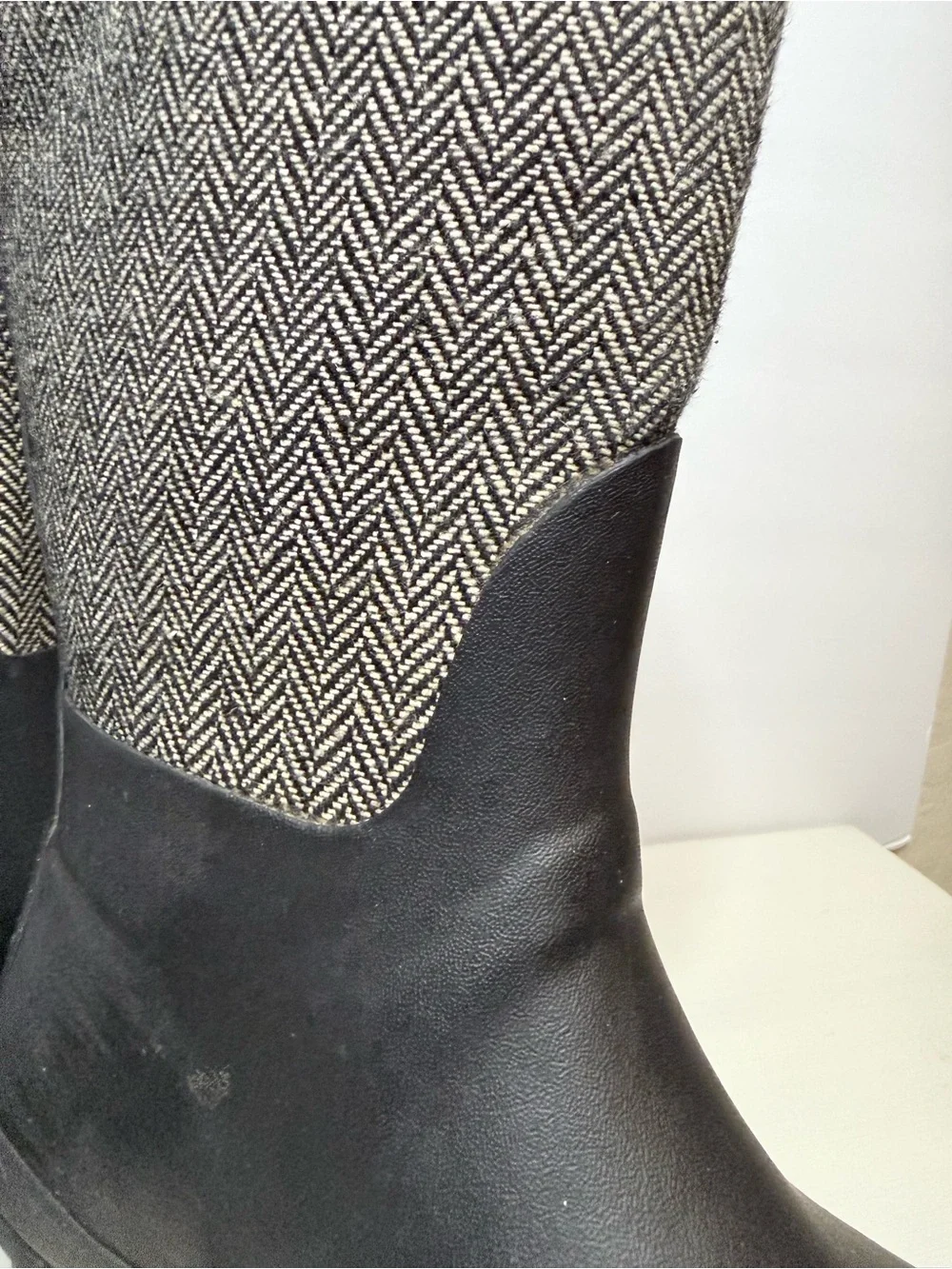 Chooka Waterproof Herringbone Rain Boots Black Buckle Size 6